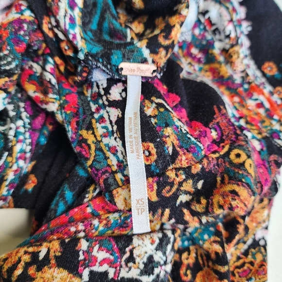 Free People Mock Neck Open Back Balloon Sleeve All Dolled Up Mini Dress Sz XS - Picture 8 of 16